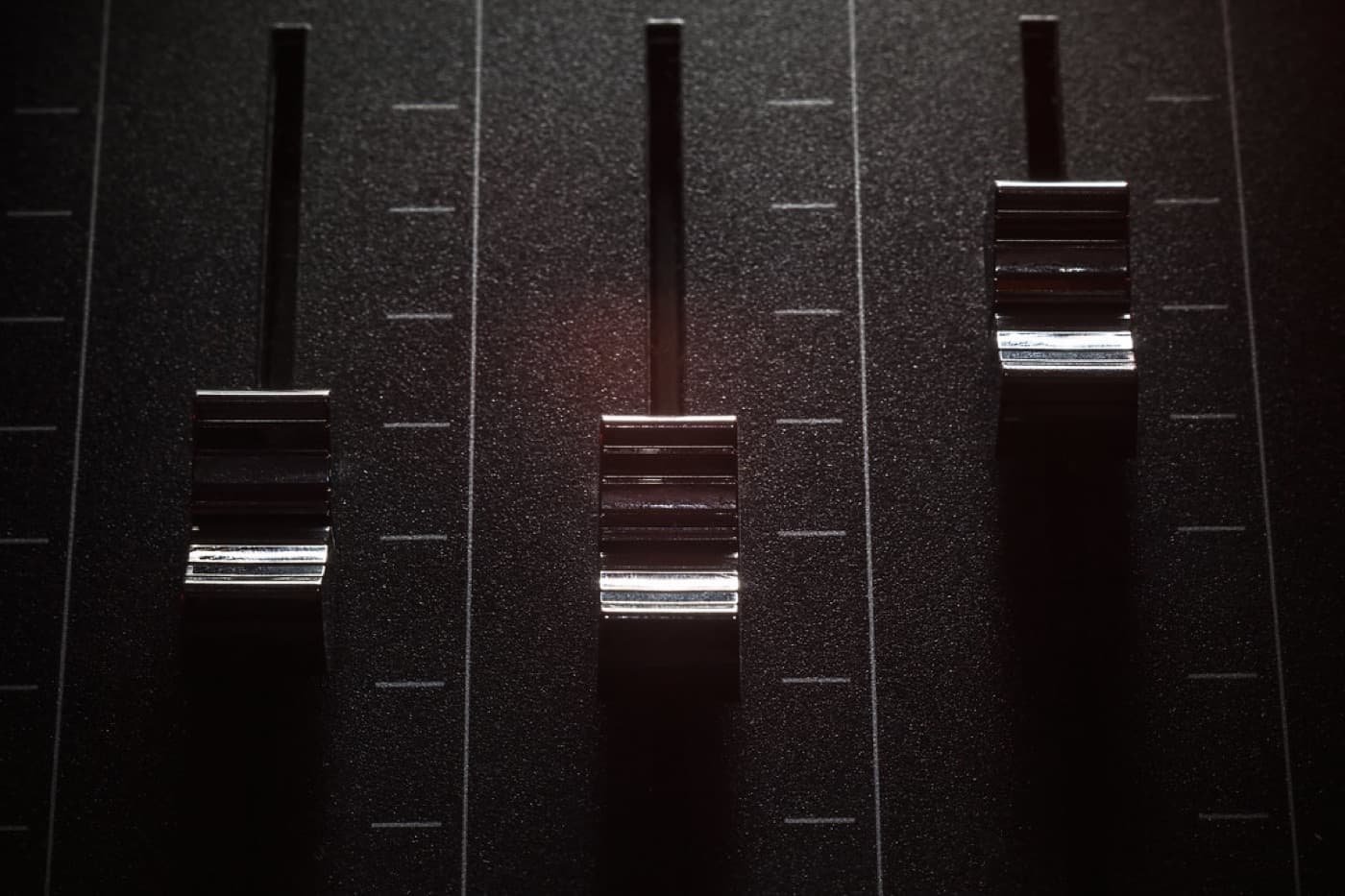 Consola de edición y mezcla de audio